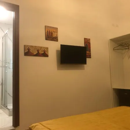 Hostel Cosmos Rome Exterior photo